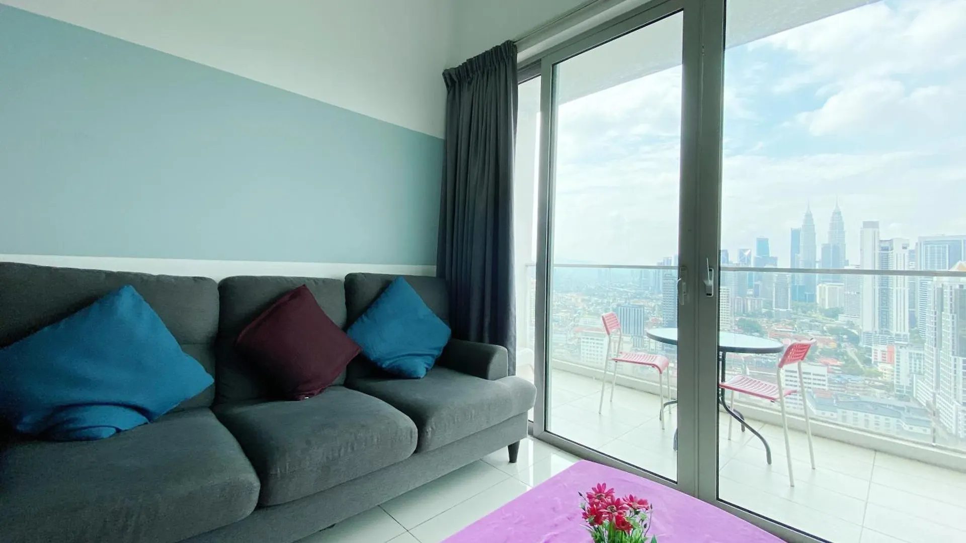 Regalia Residences And Suites By The Relaxstay 0*, Kuala Lumpur Malesia