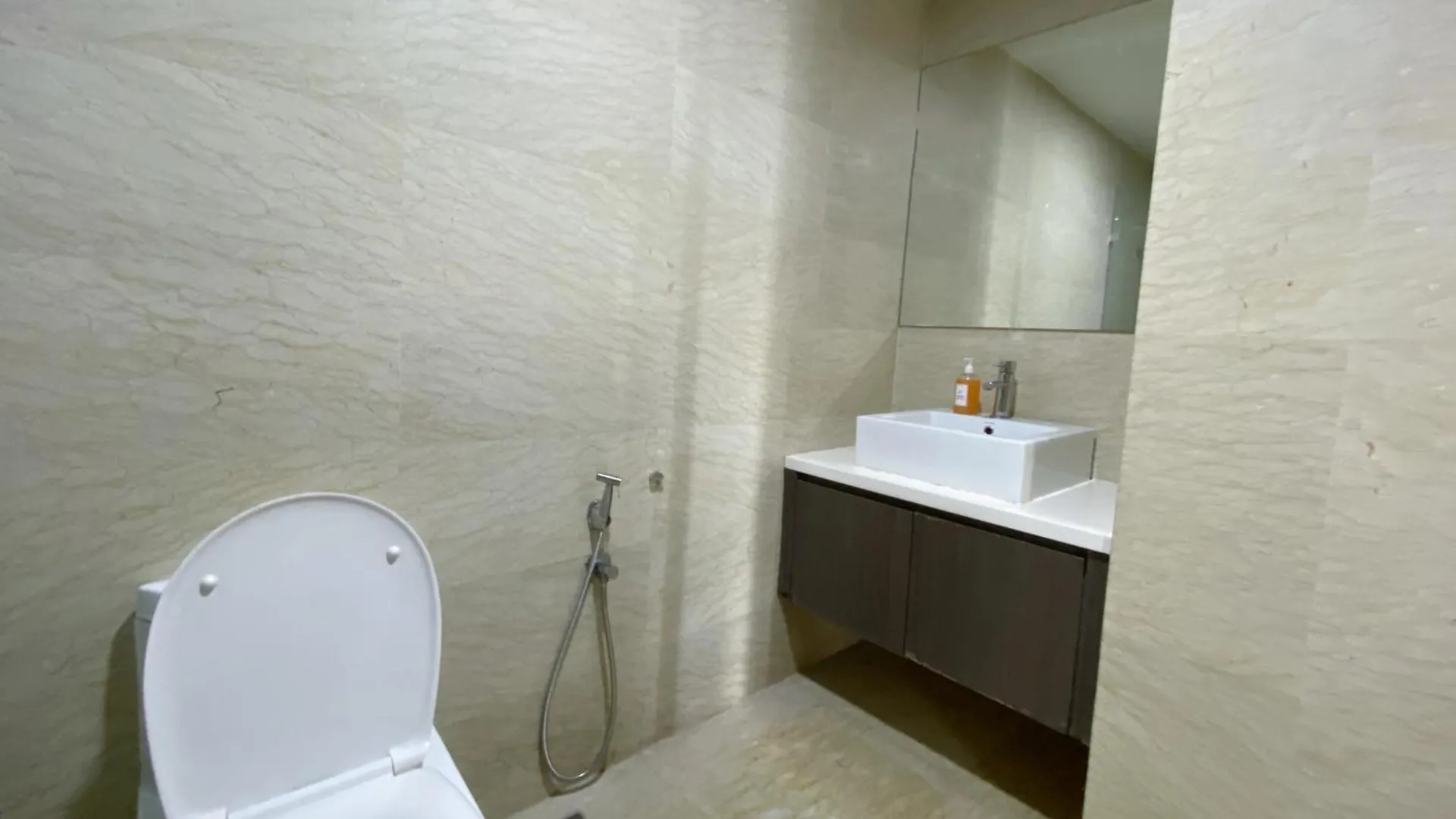 Regalia Residences And Suites By The Relaxstay
